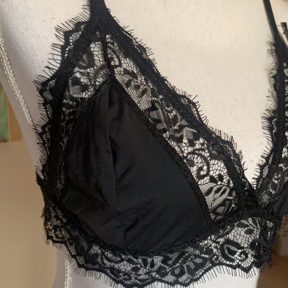 🎉4xHost Pick🎉 BootayBag Bralette - Picture 2 of 7